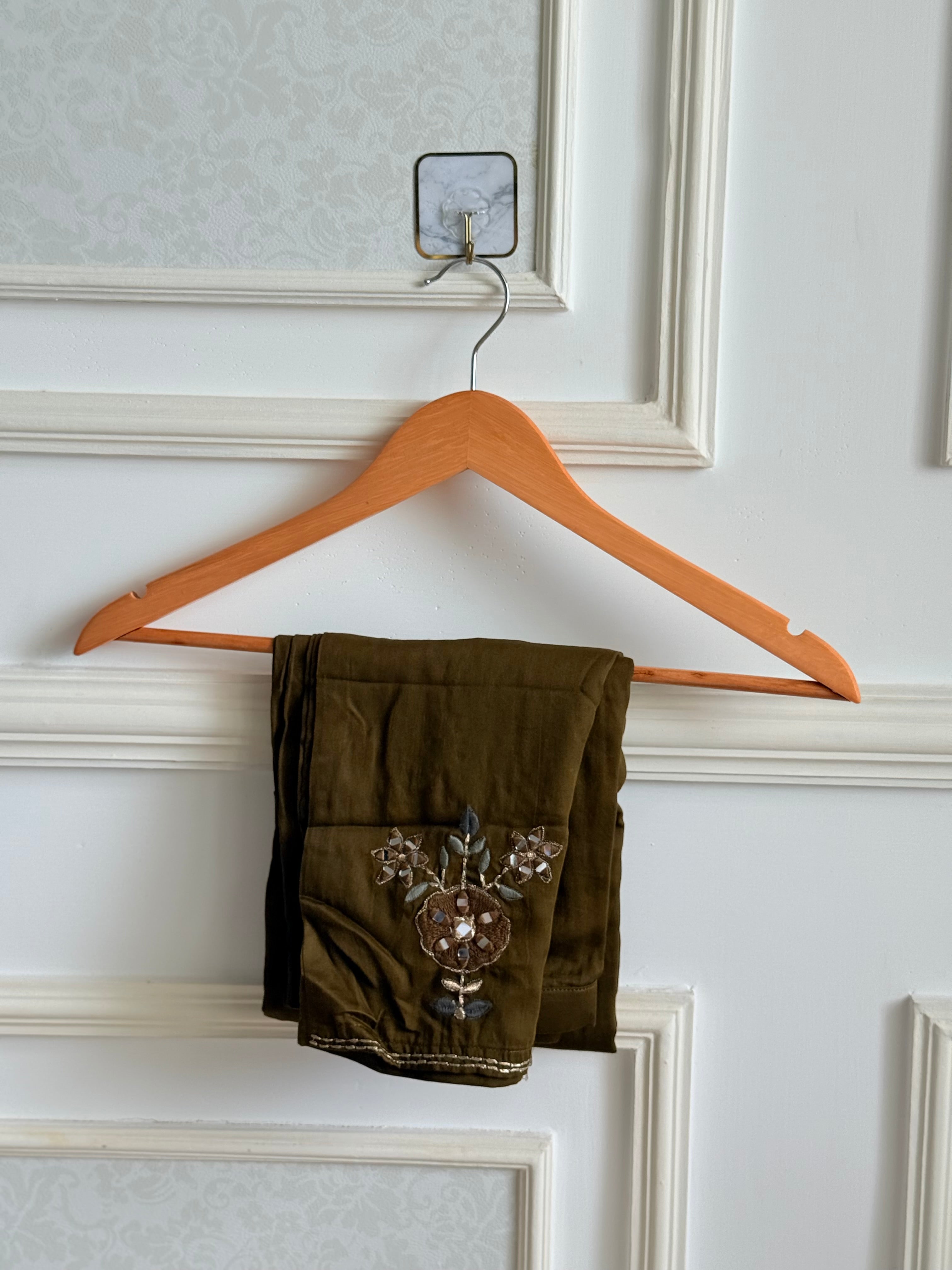 Olive Green Mirror Work Mulchanderi