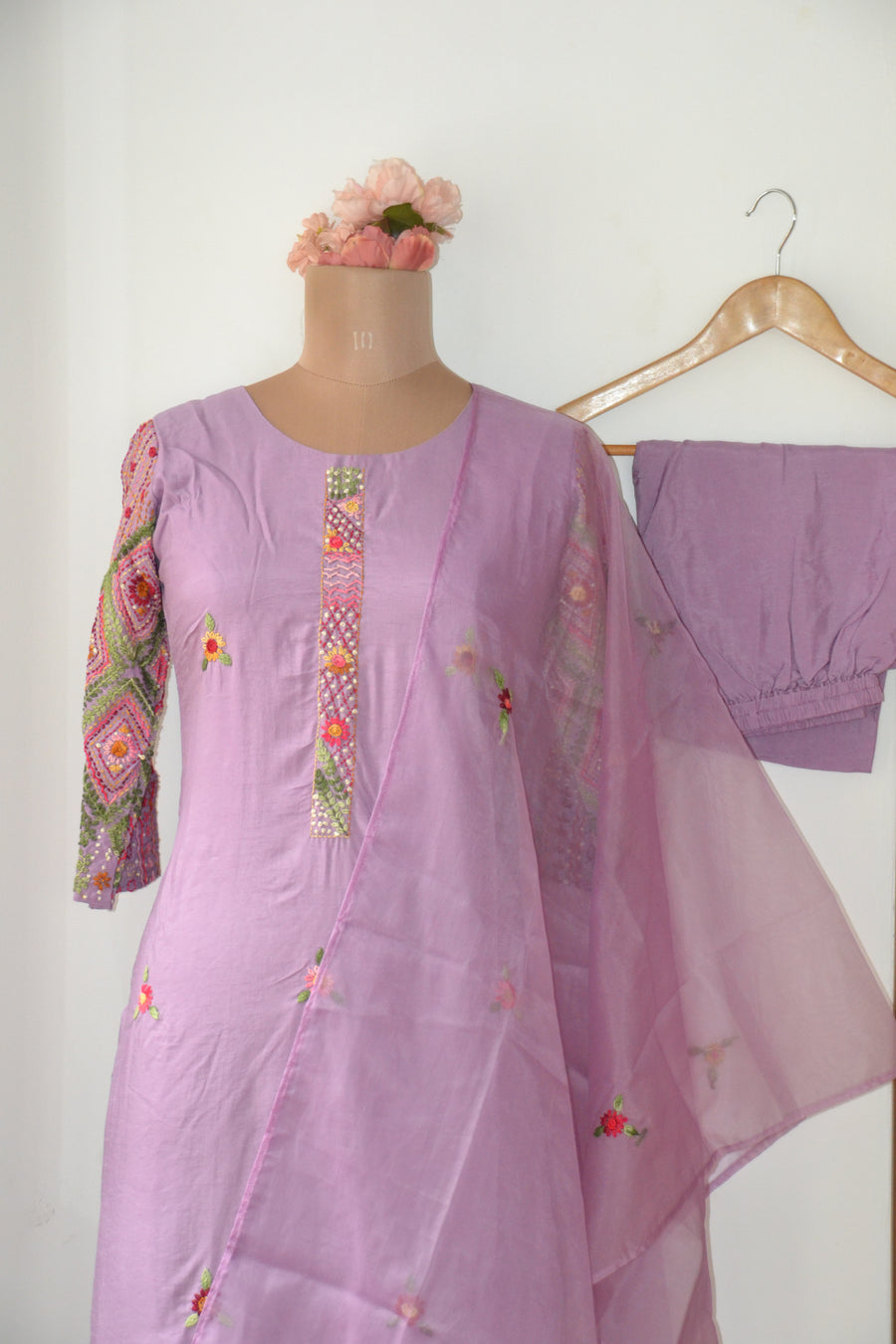 French Knot Lilac Suit Set