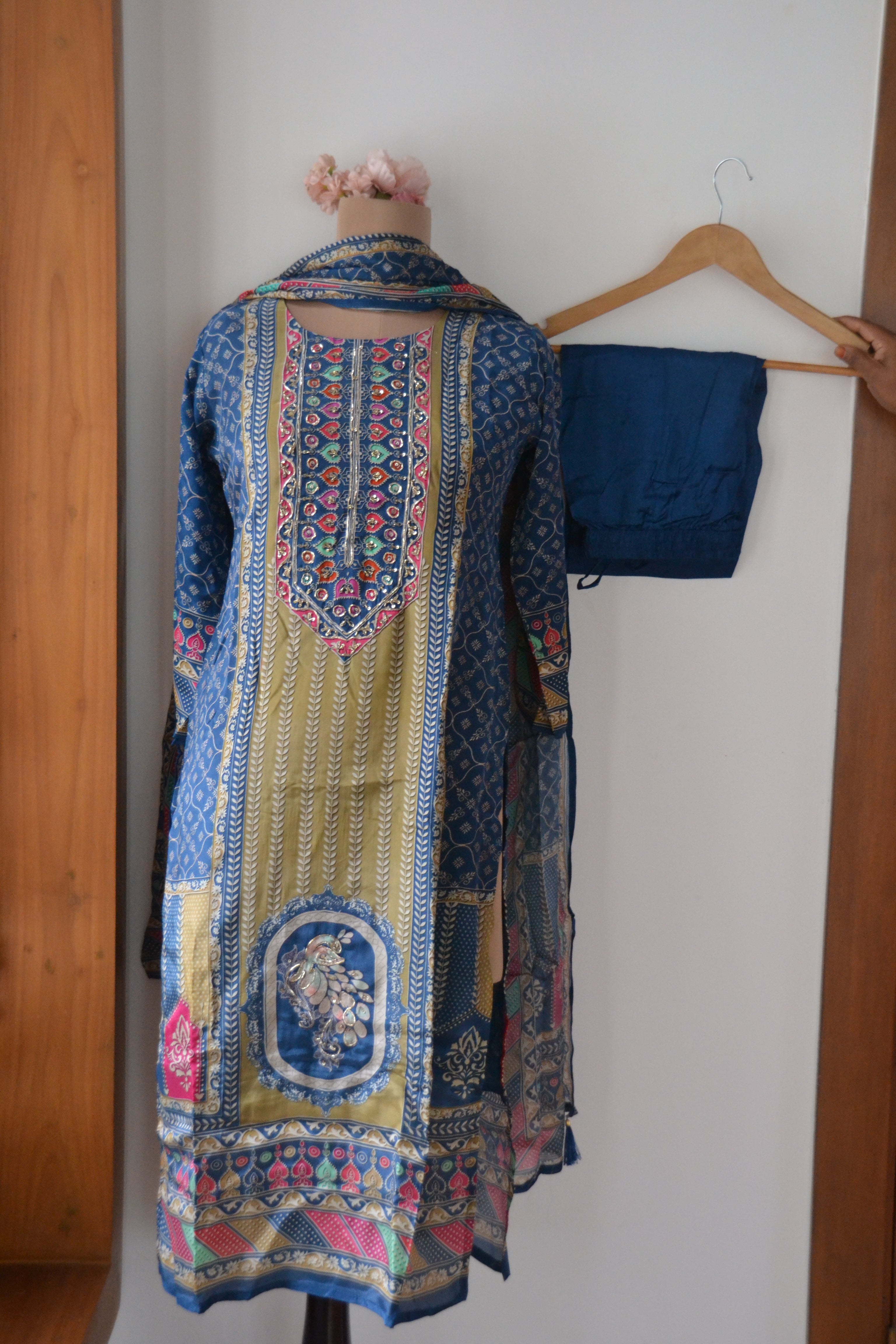 Peacock Royal Blue Crepe Suit