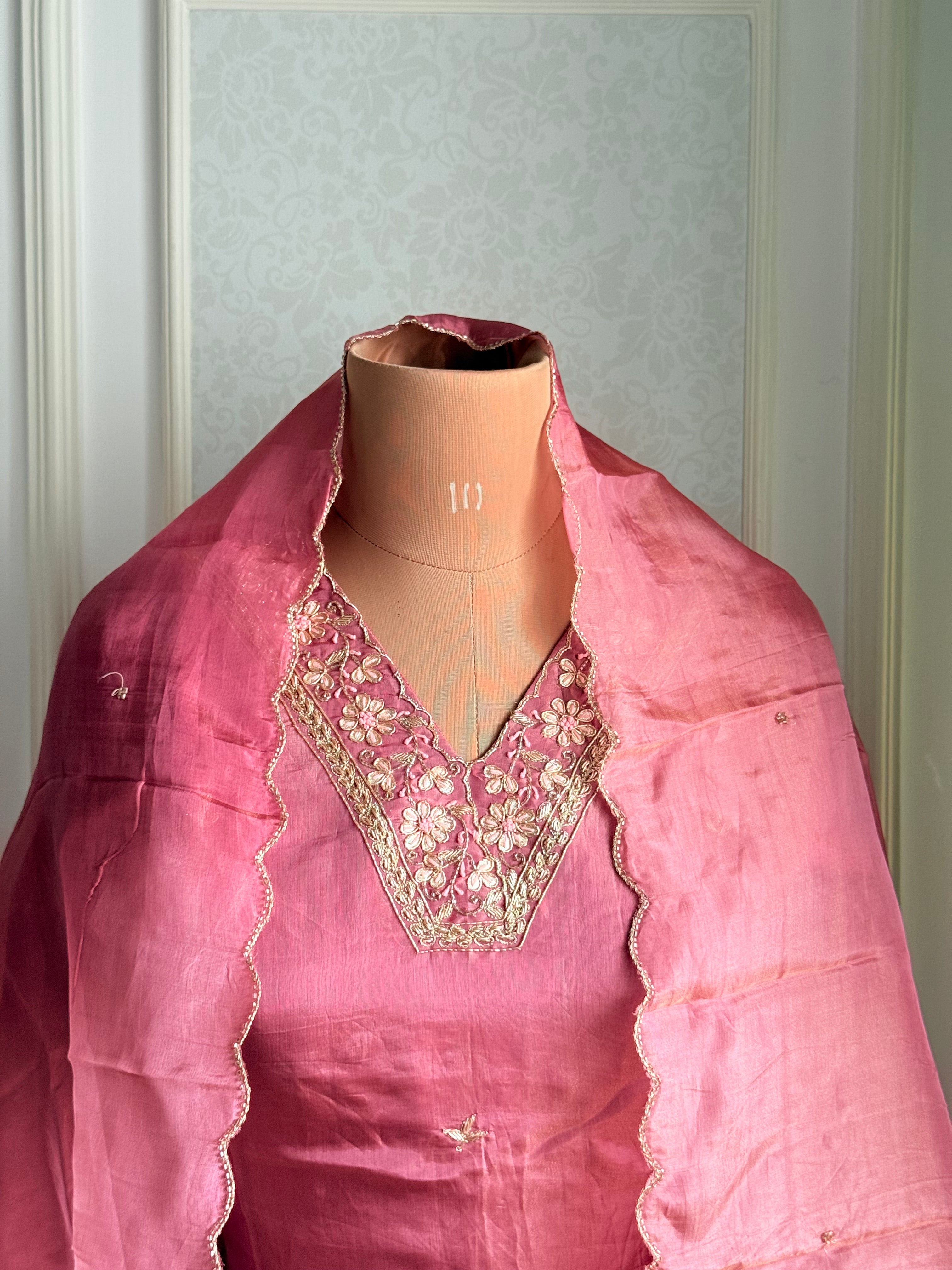 Tissue shararah set